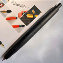 Stylo plume rétractable noir mat - Design professionnel