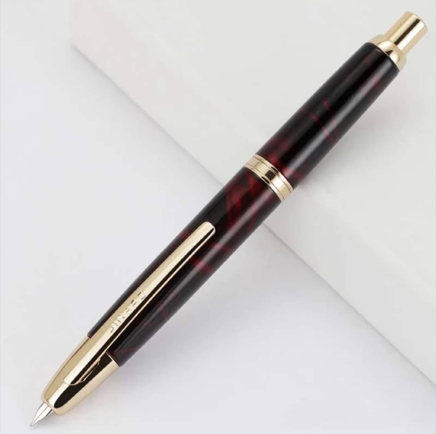 Stylo plume rétractable rouge agate - Finition brillante