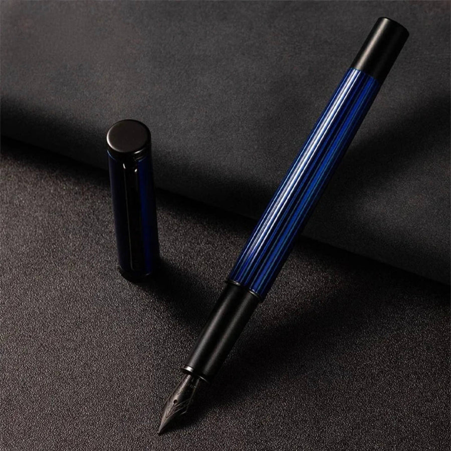 Stylo plume rouge