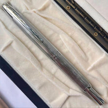 Stylo plume rétractable chrome mat brossé - Finition mate