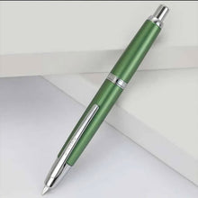 Stylo plume rétractable vert - Couleur nature