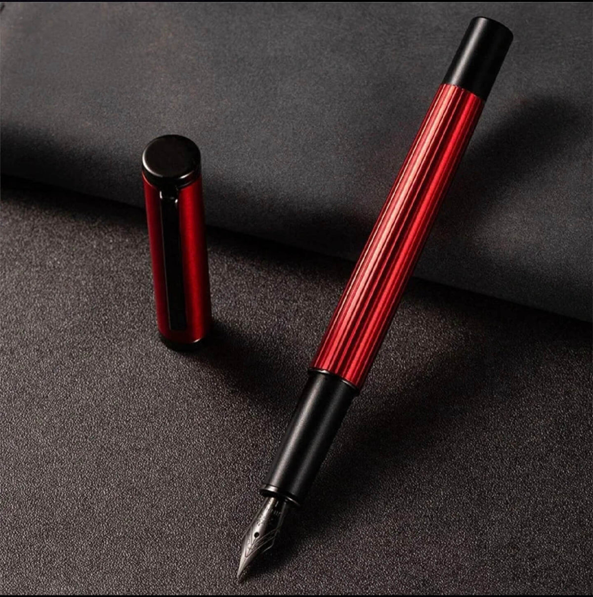 Stylo plume rouge outre-mer